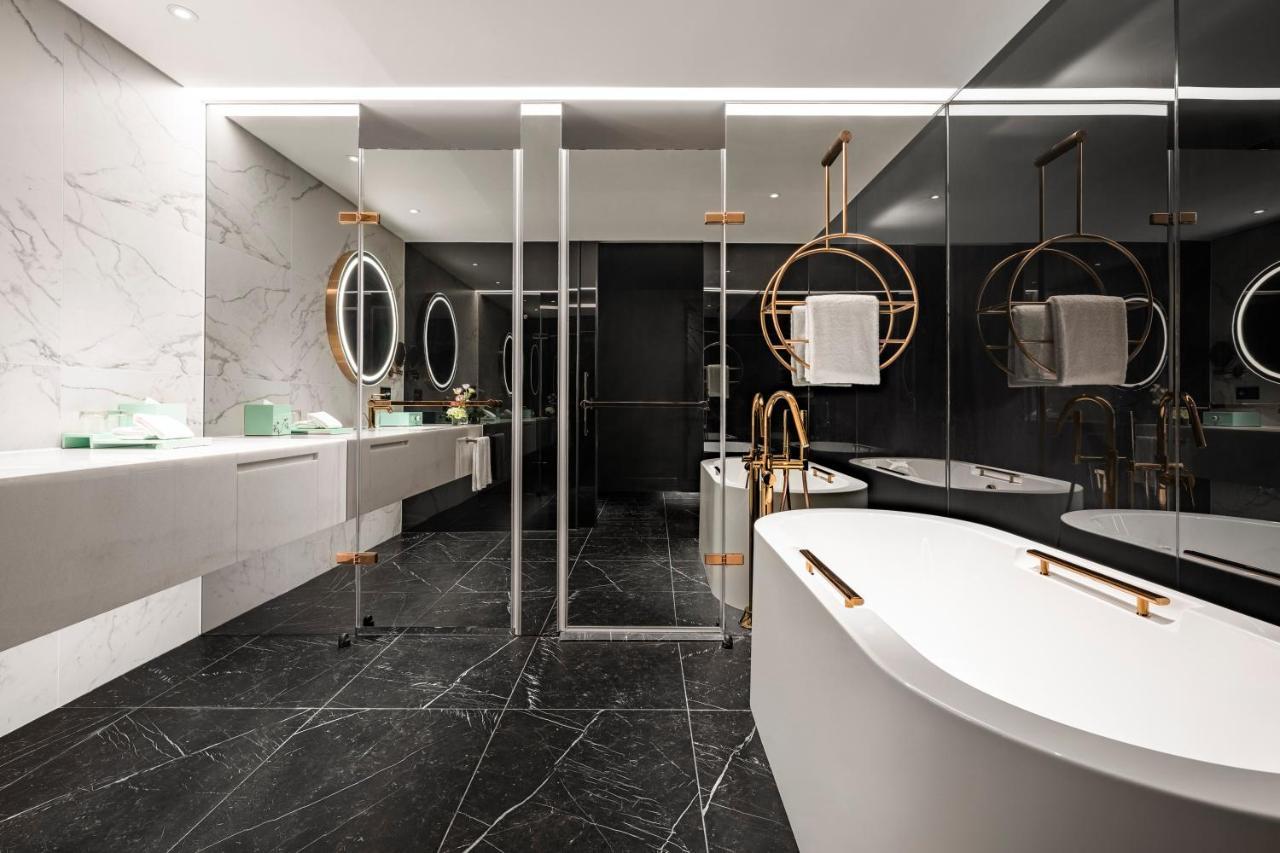 Le Meridien טאיצ'ונג מראה חיצוני תמונה Bathroom interior design